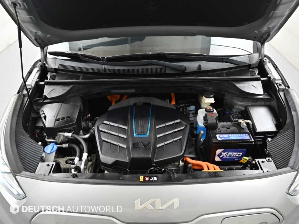 Kia Niro — photo 06