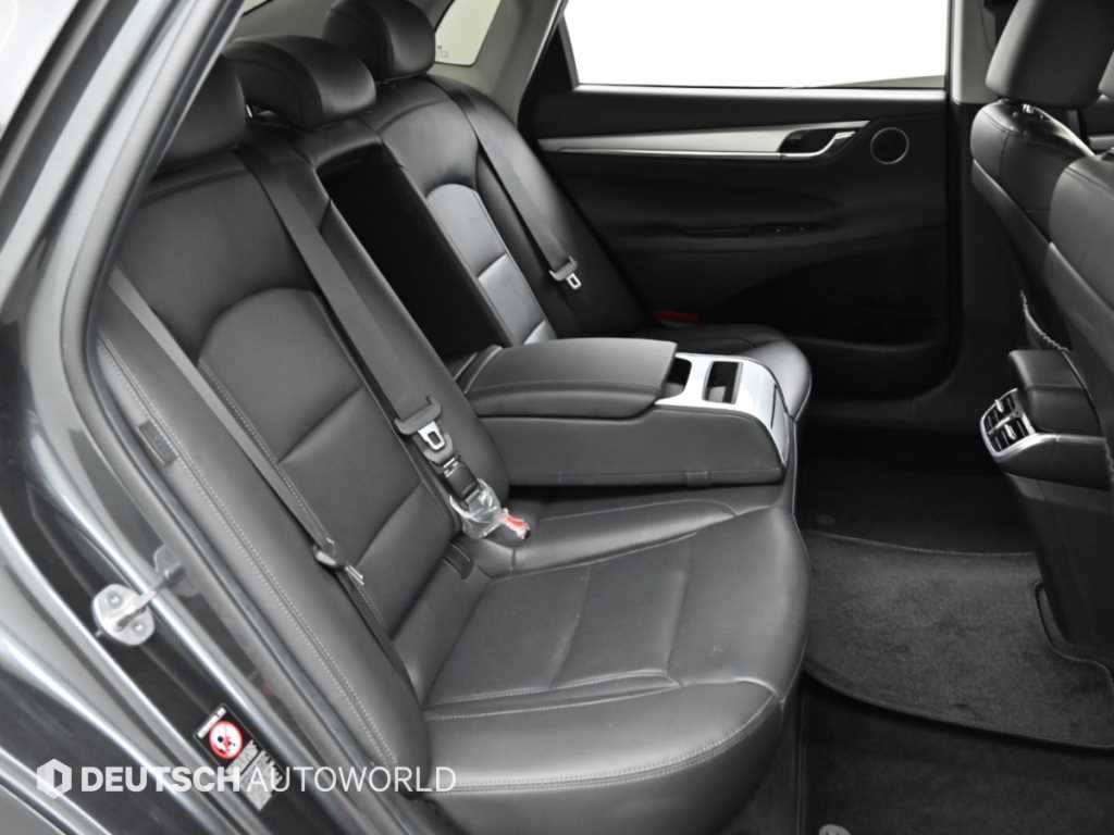 Hyundai Grandeur — photo 12