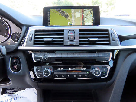 BMW 3-Series — photo 13