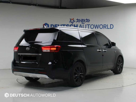 Kia Carnival — photo 02