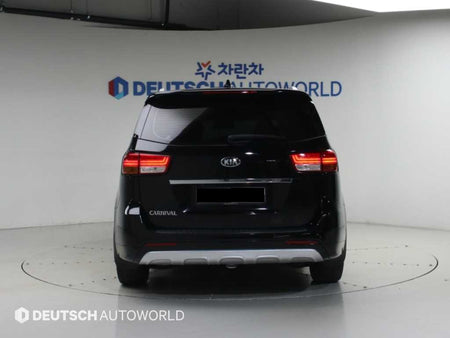 Kia Carnival — photo 04
