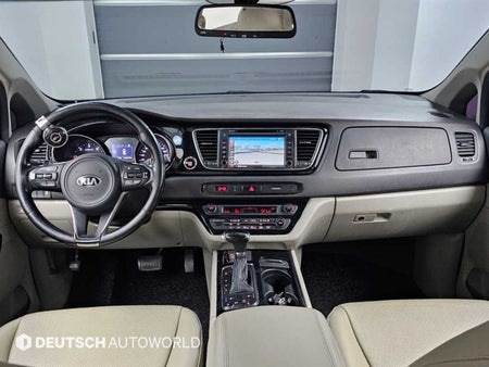 Kia Carnival — photo 07