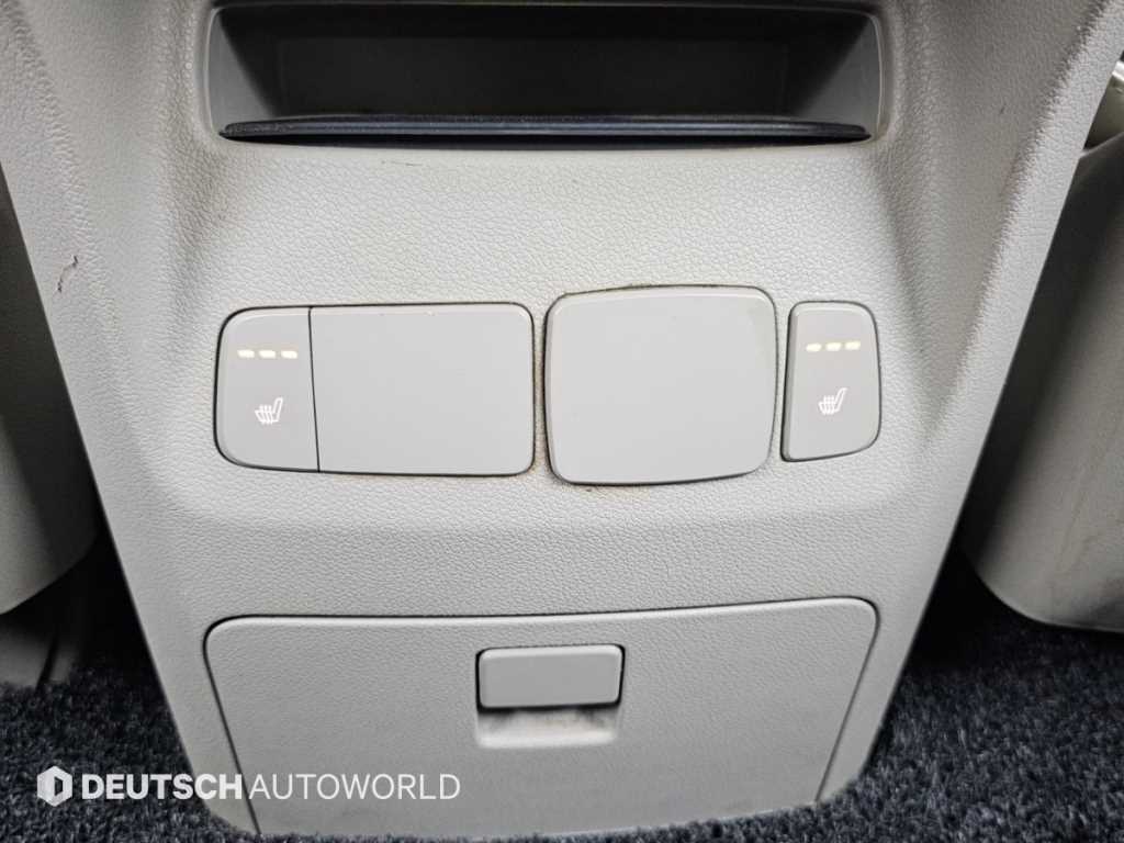 Kia Carnival — photo 16