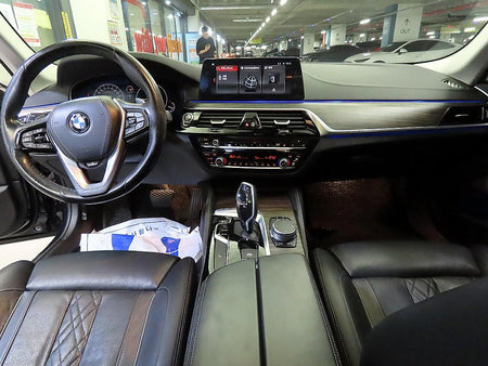 BMW 5-Series — photo 10