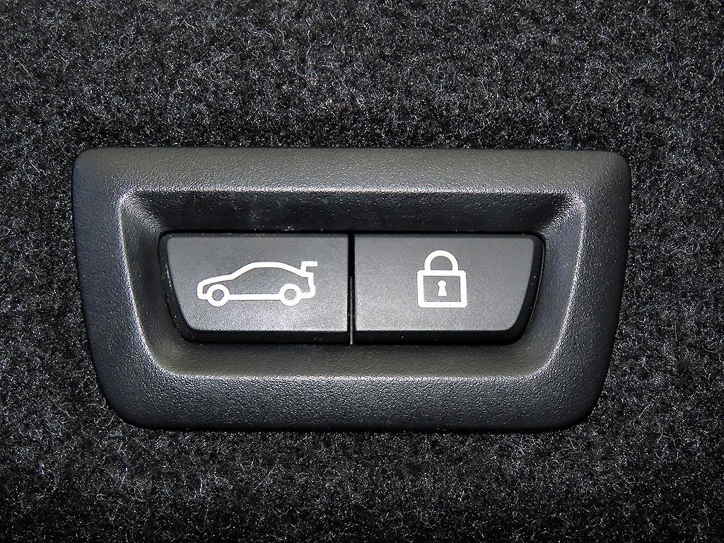 BMW 5-Series — photo 17