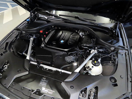 BMW 5-Series — photo 19