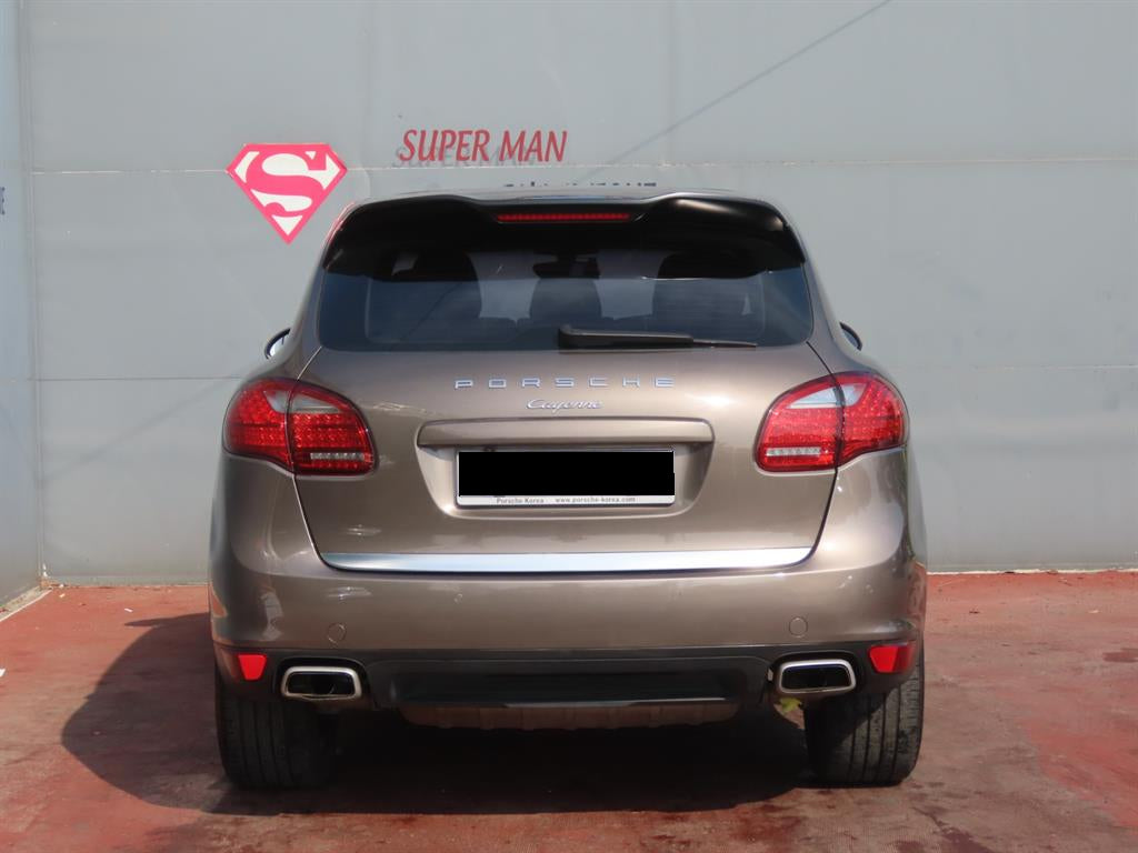 Porsche Cayenne — photo 04