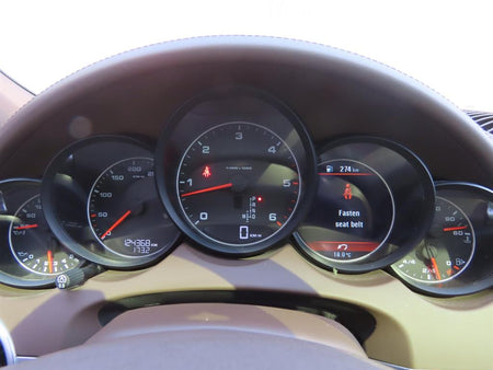 Porsche Cayenne — photo 10