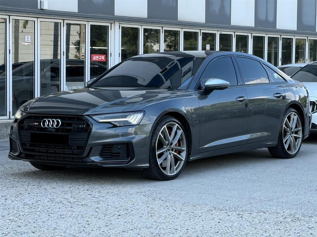 Audi S6 — photo 02