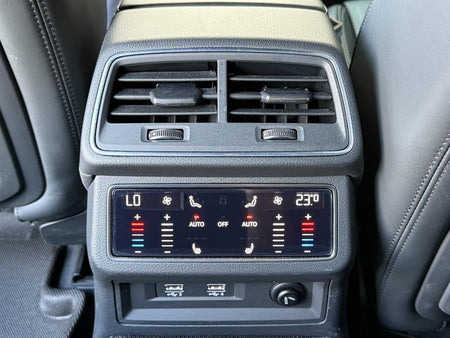 Audi S6 — photo 16