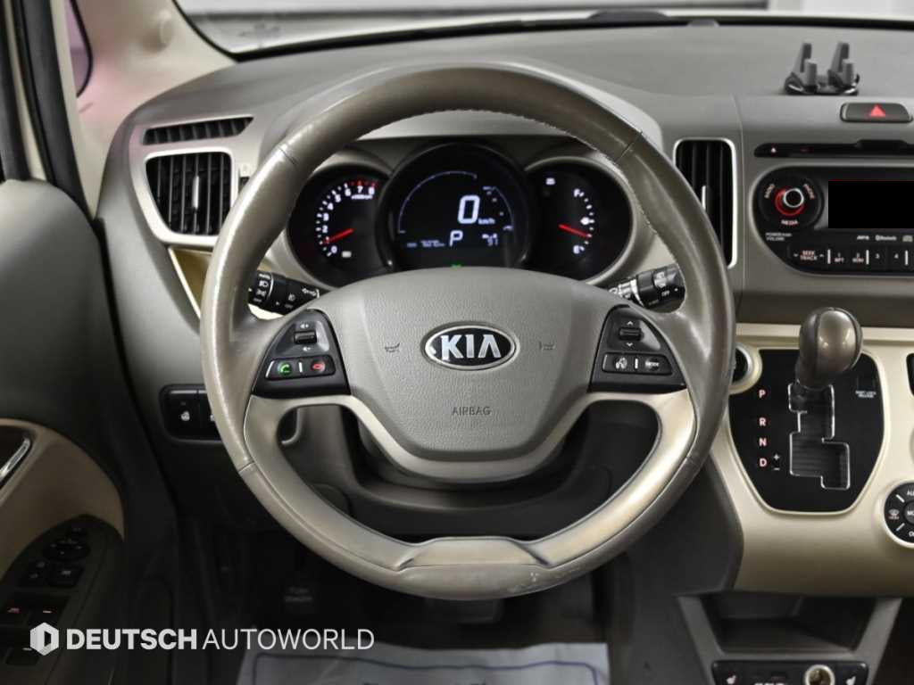 Kia RAY — photo 13