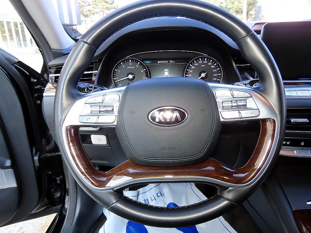 Kia K9 — photo 08
