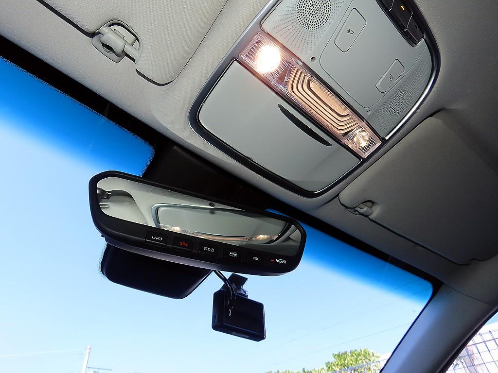 Kia K9 — photo 16