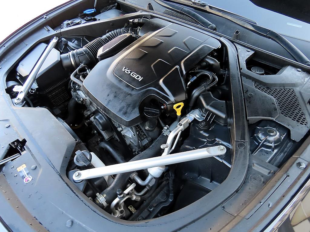 Kia K9 — photo 19