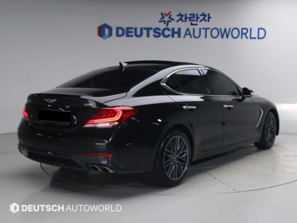 Genesis G70 — photo 02