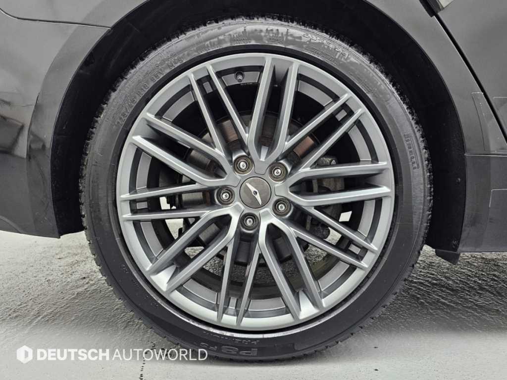 Genesis G70 — photo 05