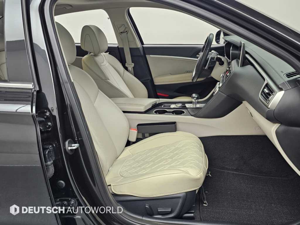 Genesis G70 — photo 10