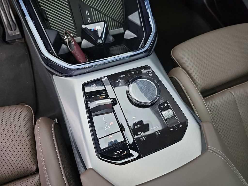 BMW X3 — photo 08