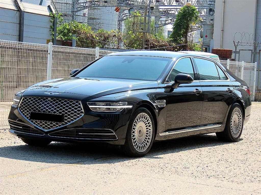 Genesis G90 — photo 02