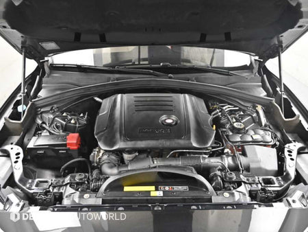Jaguar F-PACE — photo 06