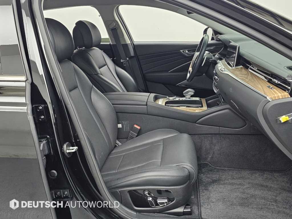 Kia K9 — photo 10