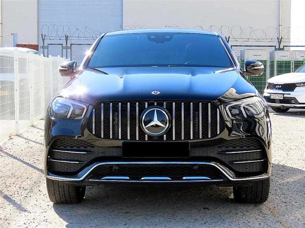 Mercedes-Benz GLE-Class — photo 01