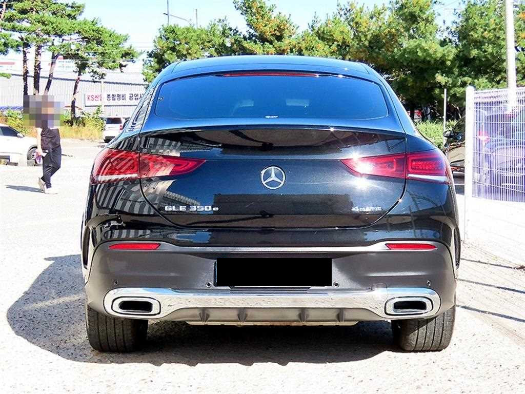 Mercedes-Benz GLE-Class — photo 04