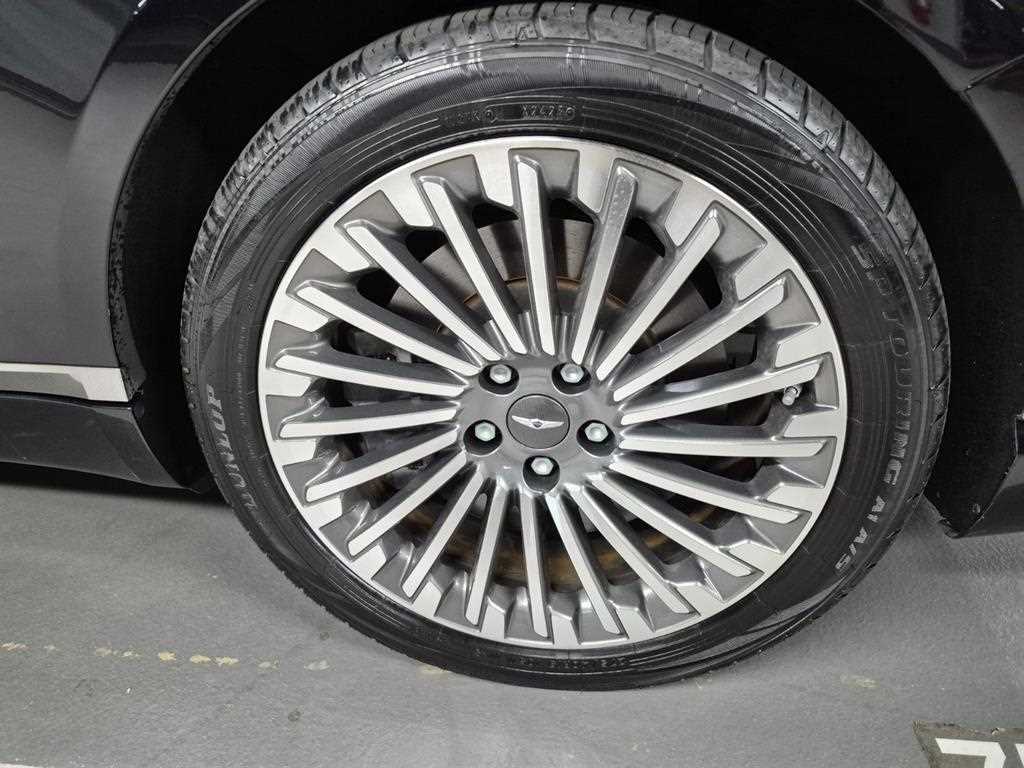 Genesis G80 — photo 06