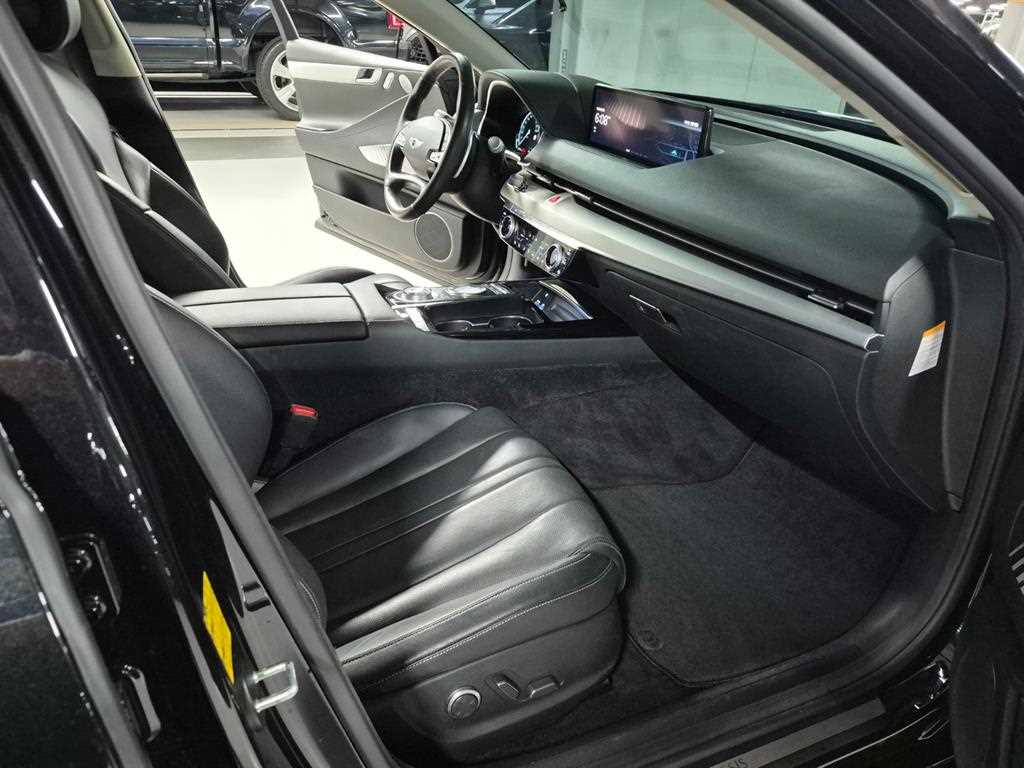 Genesis G80 — photo 11