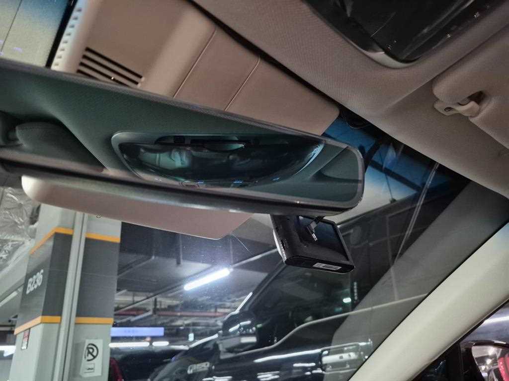 Genesis G80 — photo 19