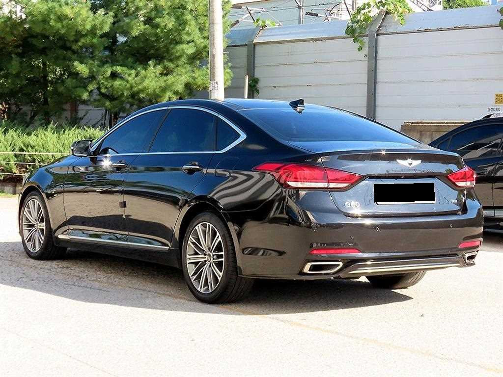 Genesis G80 — photo 03