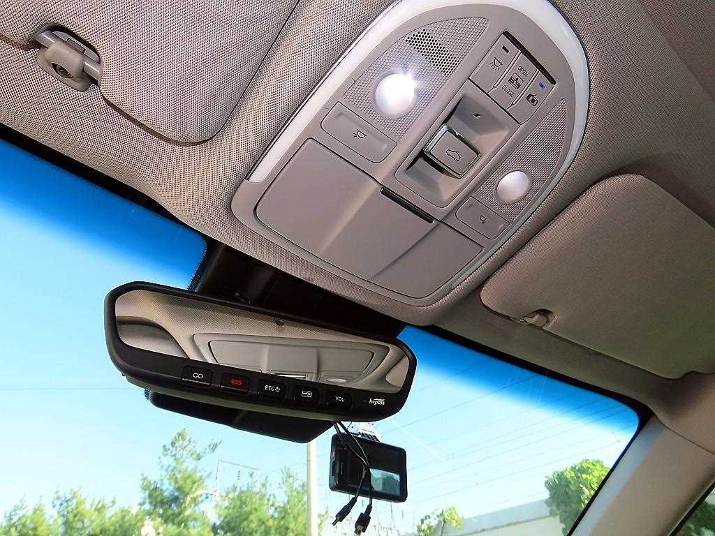 Genesis G80 — photo 15