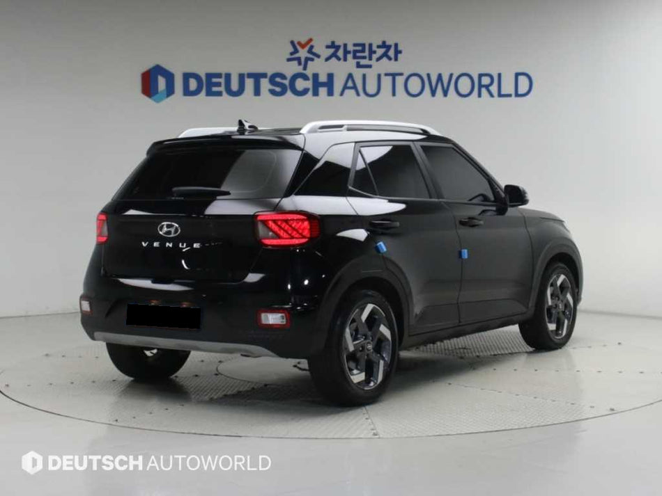 Hyundai Venue — photo 02