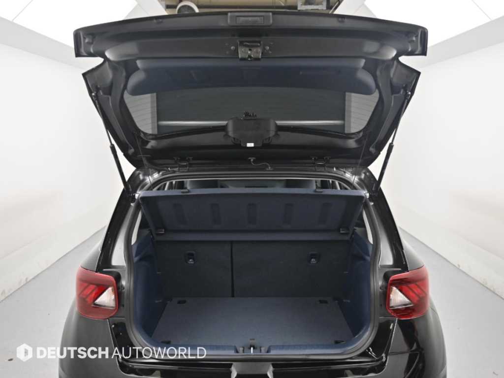 Hyundai Venue — photo 19