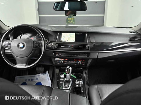 BMW 5-Series — photo 07