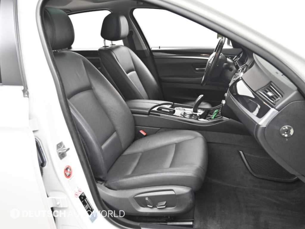 BMW 5-Series — photo 10