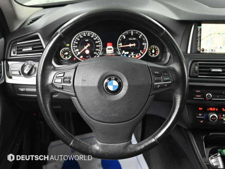 BMW 5-Series — photo 13