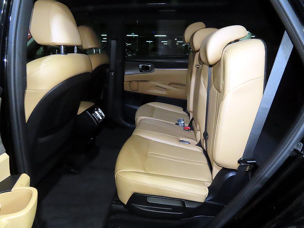 Kia Sorento — photo 07