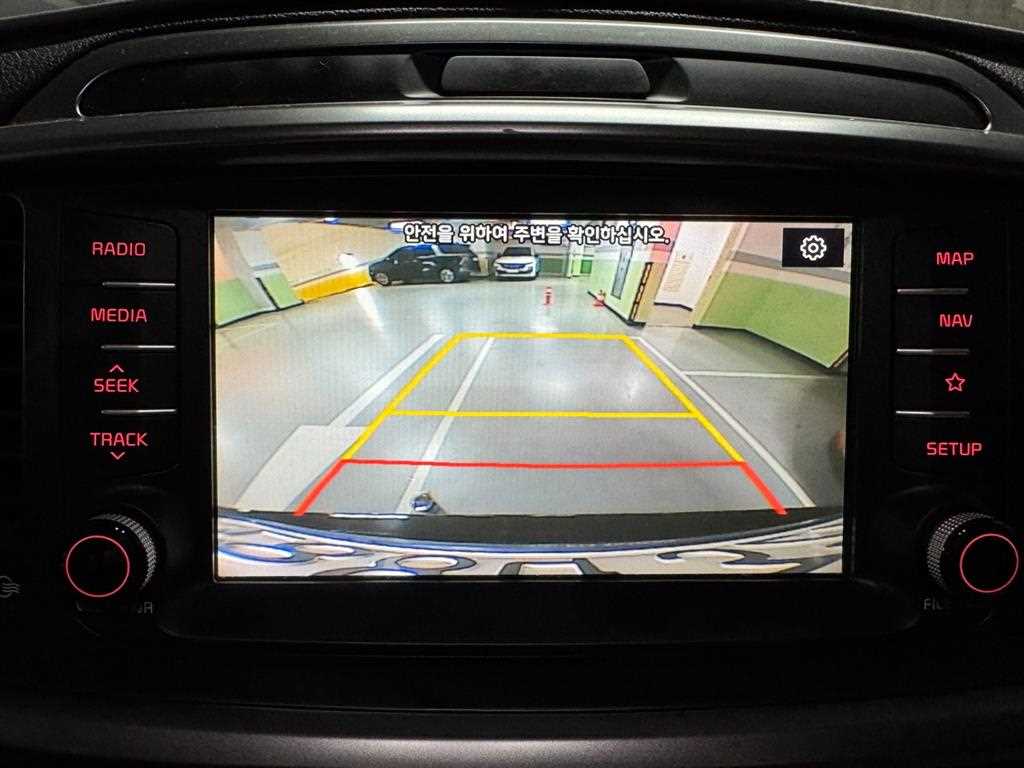 Kia Sorento — photo 12