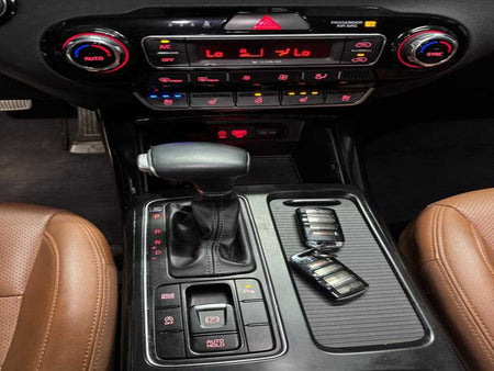 Kia Sorento — photo 14