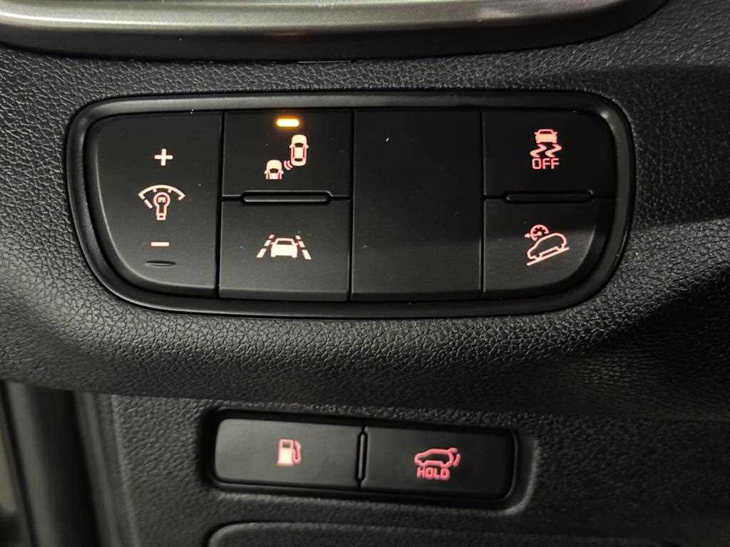 Kia Sorento — photo 16