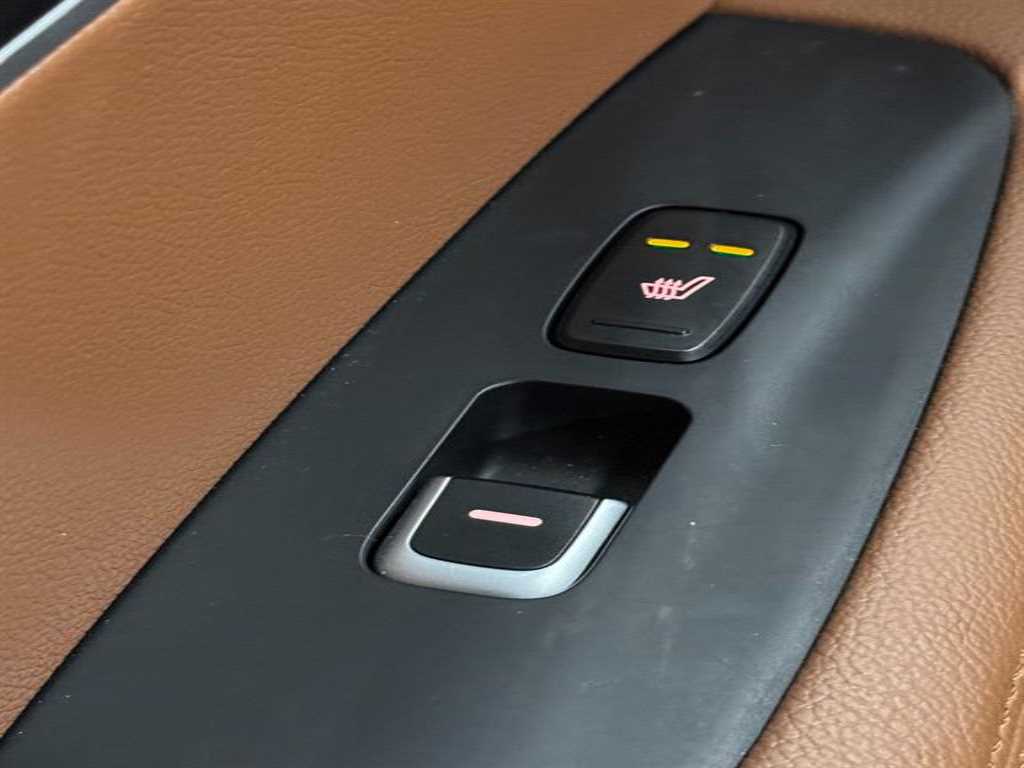 Kia Sorento — photo 17