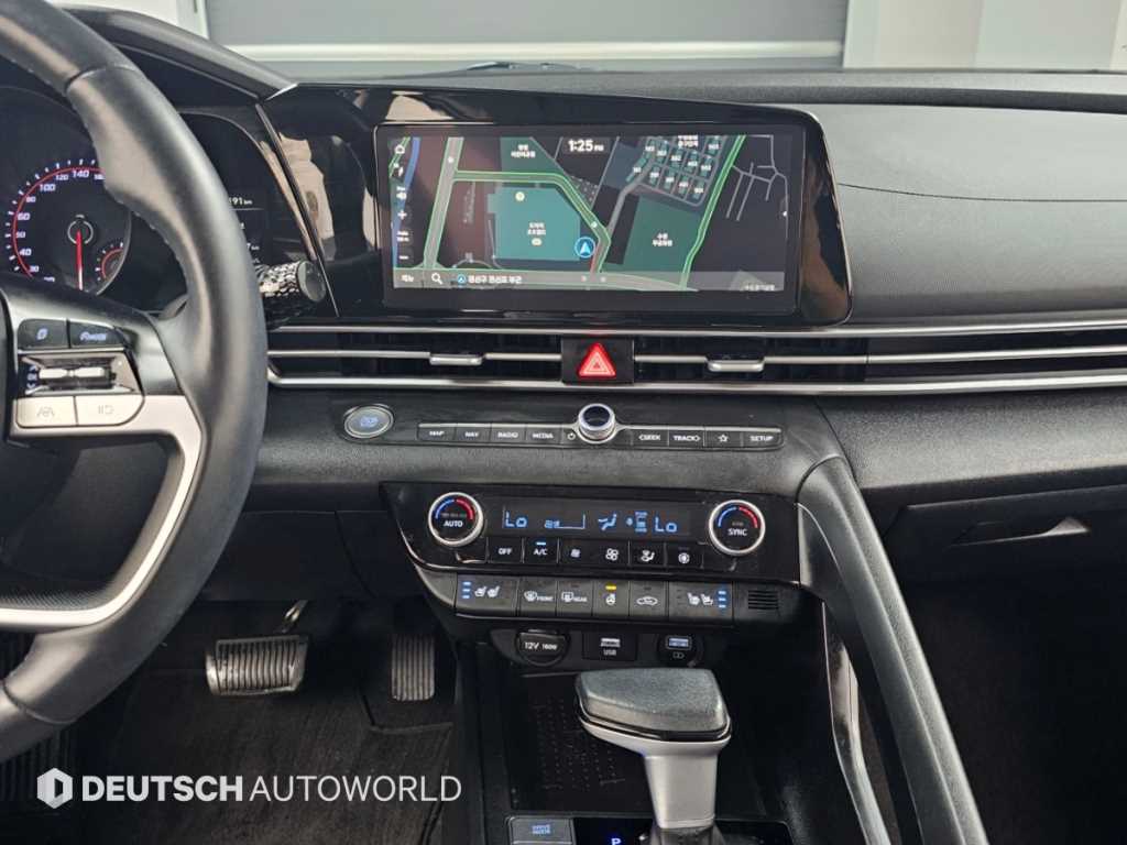 Hyundai Avante — photo 14
