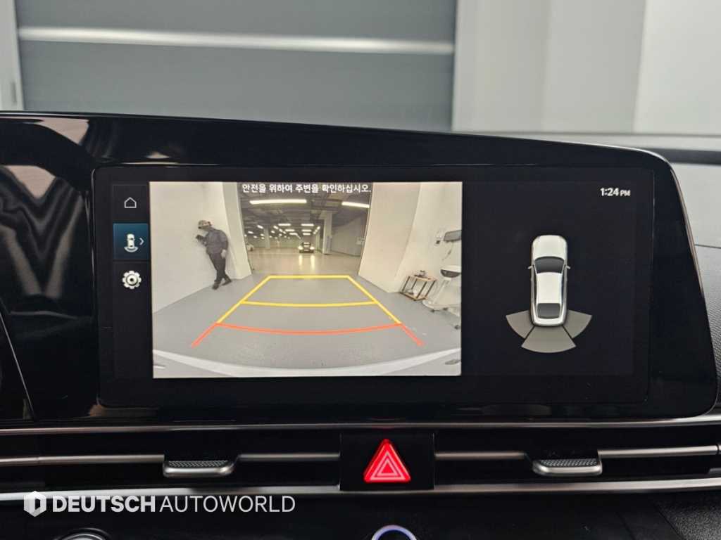 Hyundai Avante — photo 15