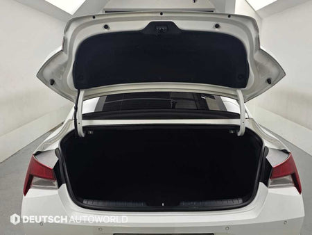 Hyundai Avante — photo 19