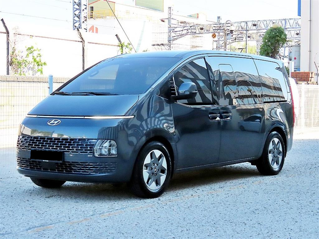 Hyundai Staria — photo 02