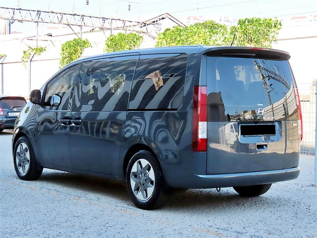Hyundai Staria — photo 03