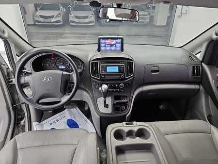 Hyundai Starex — photo 07