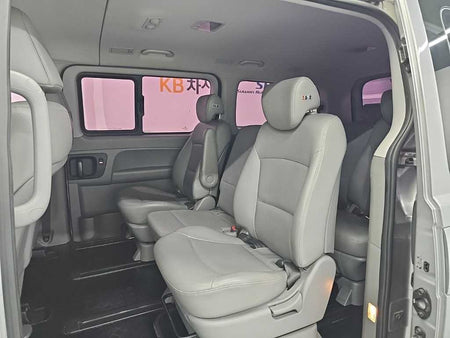 Hyundai Starex — photo 12