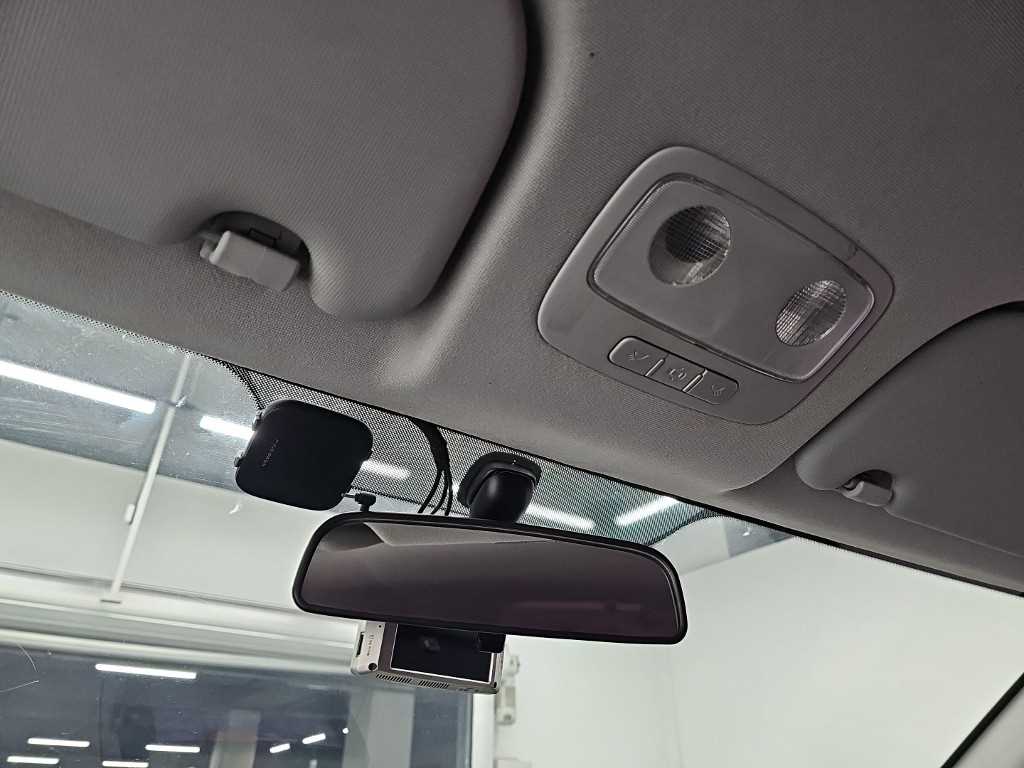 Hyundai Starex — photo 15